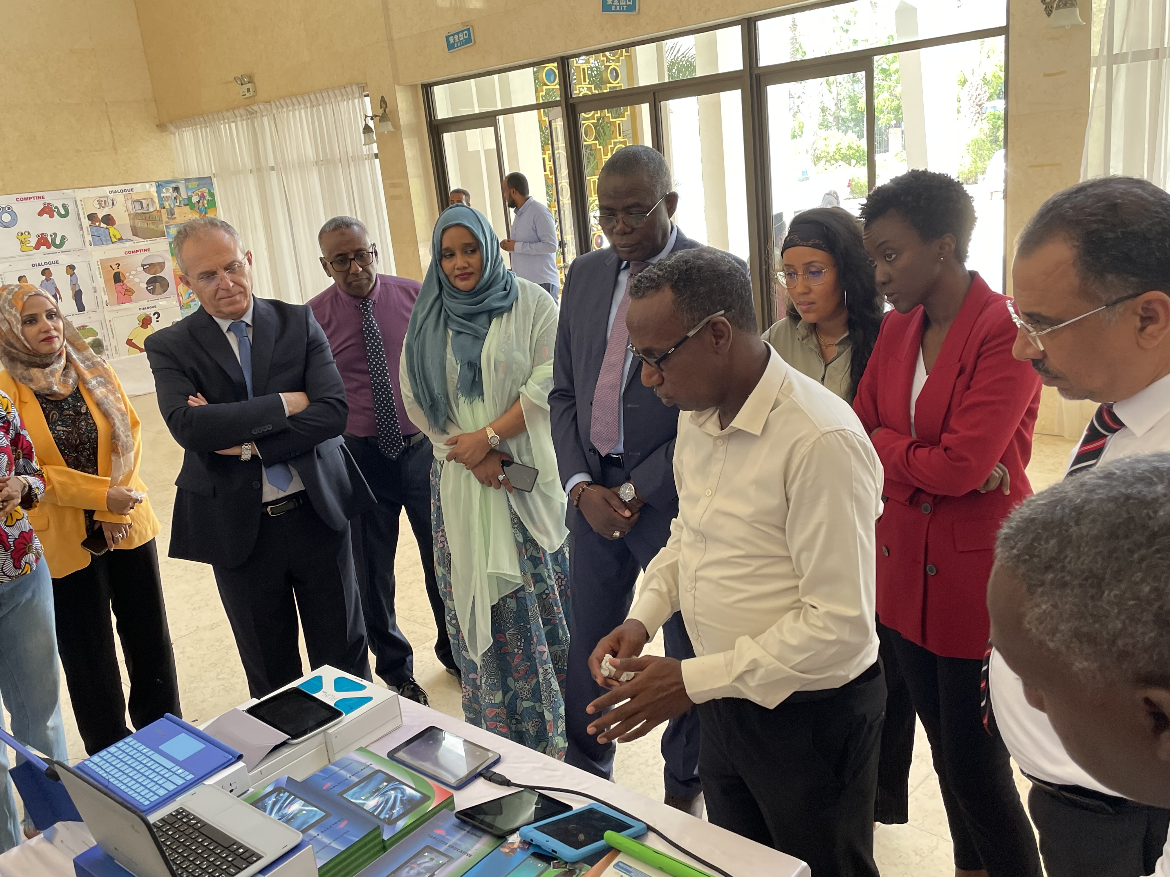 Rencontre entre la délégation de l’UNESCO et le ministère de l’Éducation nationale et de la formation professionnelle et le ministère de l’Enseignement supérieur de la Recherche et la commission nationale de l’UNESCO, Djibouti, 25-27 avril 2023